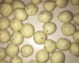 A picture of step 2 of Coconut Gullisuwa🤤.