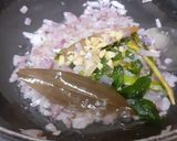 A picture of step 4 of Jogeshwari Misal --- A Perfect Maharashtrian Platter.