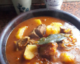 Foto del paso 3 de la receta: Salsa estofado de carne con papas ideal para acompañar pastas😊