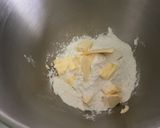 Une image de l'étape 2 de Pâte brisée aux amandes et vanille.