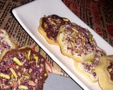 عکس مرحله 1 از دستور کوکی گل محمدی🥀 با زرده تخم مرغ