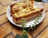 Foto langkah ke 5 dari resep Shrimps Bruschetta 🦐.