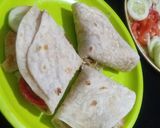 टैंगी वेजी रैप(Tangy Veggie Wrap recipe in hindi) रेसिपी चरण 5 फोटो