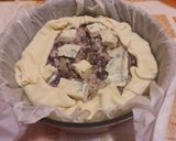 A picture of step 5 of Savory Tart with Radicchio, Gorgonzola, and Ham.