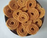 A picture of step 5 of Rava Chakari.
