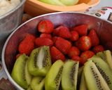 Foto langkah ke 1 dari resep 4. Creamy Fruit Salad🥗🍉🥝🍓🍐🍇.