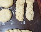 Foto langkah ke 8 dari resep Donat Kepang.