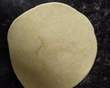 A picture of step 2 of Namak mirchi paratha.