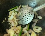 A picture of step 1 of Fried idli in Palak gravy.