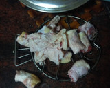 Foto del paso 1 de la receta: Guiso de garbanzos con pollo