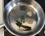 A picture of step 1 of Vegetables Vermicelli Upma.
