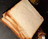 A picture of step 2 of Stuffed bread patties.