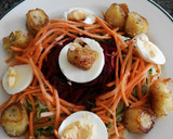 Foto del paso 7 de la receta: Ensalada de calabacín, zanahoria, plátano frito y más