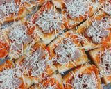 Foto langkah ke 2 dari resep Pizza Mini Roti Tawar.