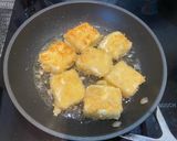 A picture of step 6 of Japanese tofu katsu curry.