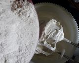 Foto langkah ke 2 dari resep Bolu Kukus Mekar.