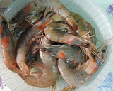 Foto del paso 3 de la receta: Alubias blancas con cigalitas, langostinos y gambas