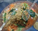 Foto del paso 2 de la receta: Ensalada de garbanzos con vegetales