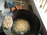 Serundeng kelapa kacang