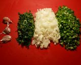 Foto del paso 5 de la receta: Salsa casera de tomates, hecha en cazuela de barro