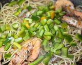 Gambar langkah 7 resipi Seafood Spaghetti.