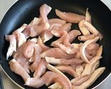 Foto del paso 1 de la receta: Fajitas de pollo 🐔 🌮