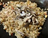 Foto langkah ke 2 dari resep Nasi Goreng Ikan Tongkol Suwir.