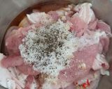Hình bước làm 4 của món Bún thịt ram nước dừa
