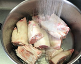 Foto del paso 1 de la receta: Manitas de Cerdo a la Sonorense