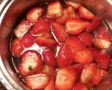 Foto del paso 2 de la receta Confitura de fresones con canela