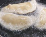 A picture of step 5 of Gujiya.
