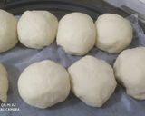 A picture of step 4 of Burger bun.