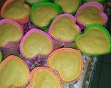 Foto langkah ke 7 dari resep Bolu Jambu biji merah kukus.