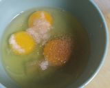 Foto langkah ke 1 dari resep Dadar telor gurih tanpa msg/kaldu bubuk/penyedap.