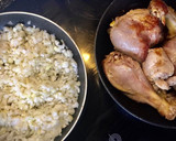 Foto del paso 2 de la receta: Pollo con piñones —estilo mi iaia Paquita, que llamaba: Pollo rustido—