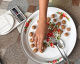 Foto langkah ke 2 dari resep Kue Kacang Bumbu Pecel.