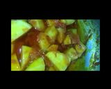 A picture of step 6 of Aloo palak.