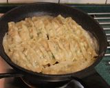 A picture of step 6 of Guotie (Pan-Fried Dumplings).
