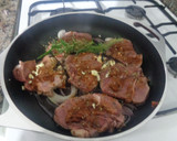 Foto del paso 2 de la receta: Carne en su salsa con guarnición y dip de palta - Gluten free