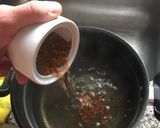 Foto del paso 3 de la receta: Peras al vino y limón