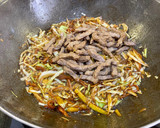 Foto del paso 6 de la receta: Tallarines con ternera
