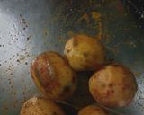 চিলি গার্লিক পটেটো (chilli garlic potato recipe in Bengali) রেসিপির ধাপ 1 ছবি