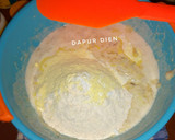Foto langkah ke 4 dari resep Bolu Pisang Kukus (no mixer takaran sdm).