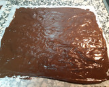 Foto del paso 3 de la receta: Crujiente de chocolate y crema de galleta caramelizada