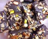 A picture of step 3 of Dry fruits chocolate fudge.