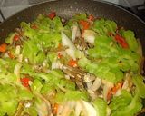 Foto langkah ke 3 dari resep Oseng Pare Teri.