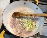 Foto del paso 2 de la receta: Sopa de carne con verduras y mariposas