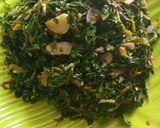 Foto langkah ke 4 dari resep Oseng daun pepaya ikan asin.