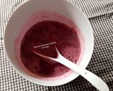 A picture of step 5 of Boabab hibiscus drink.