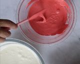 Foto langkah ke 2 dari resep Bolu kukus santan - merah putih.